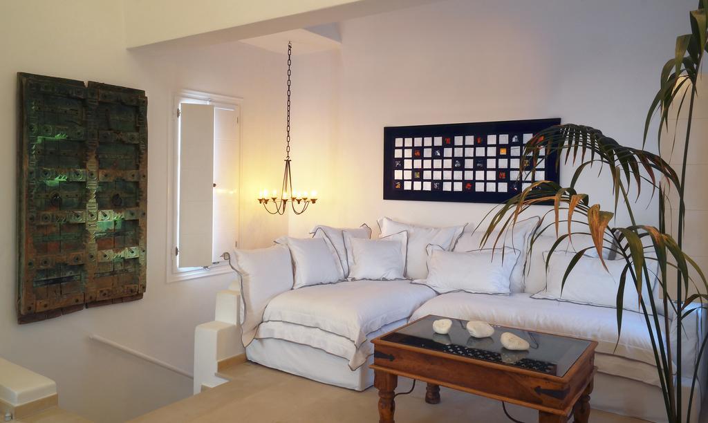 אויה Mythique Villas & Suites מראה חיצוני תמונה
