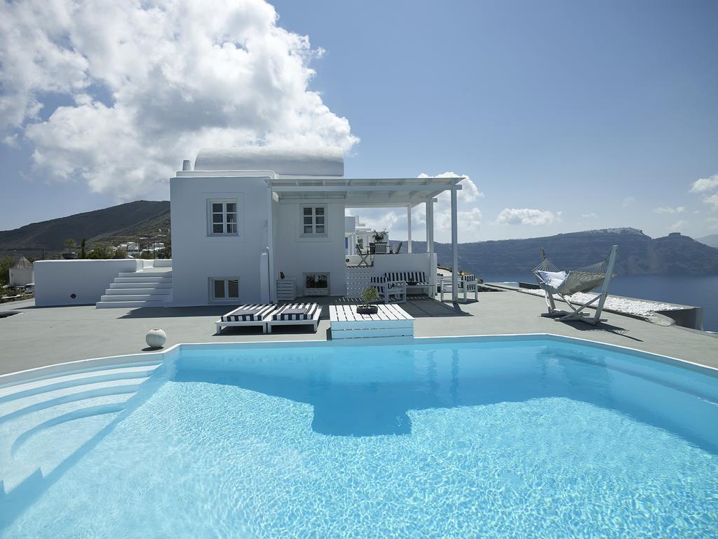 אויה Mythique Villas & Suites חדר תמונה