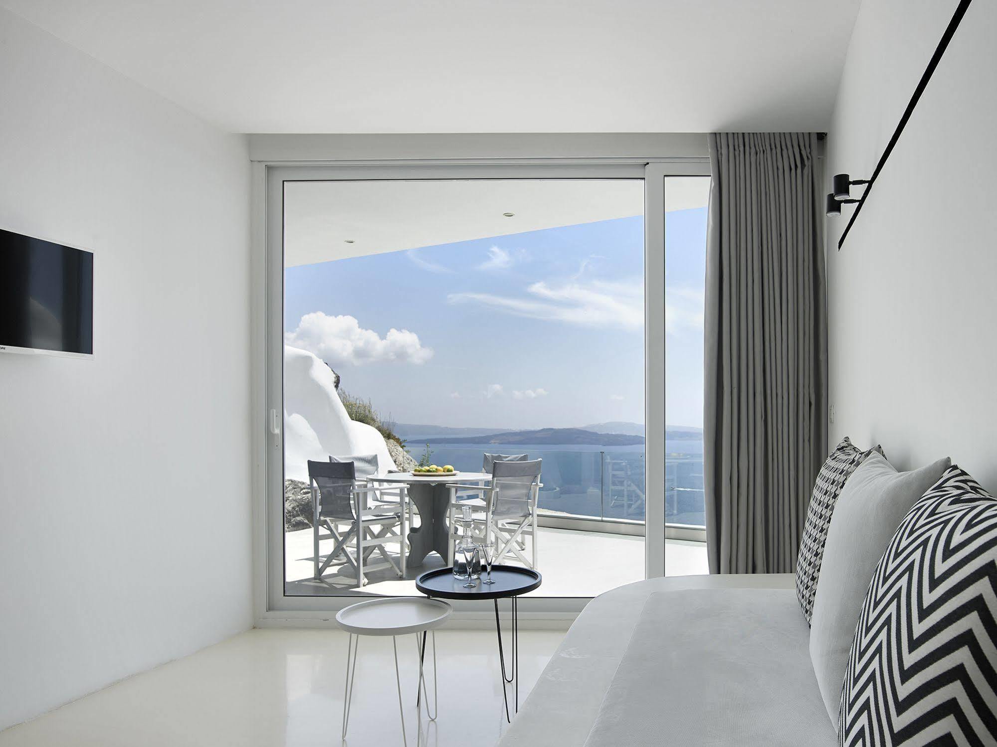 אויה Mythique Villas & Suites מראה חיצוני תמונה