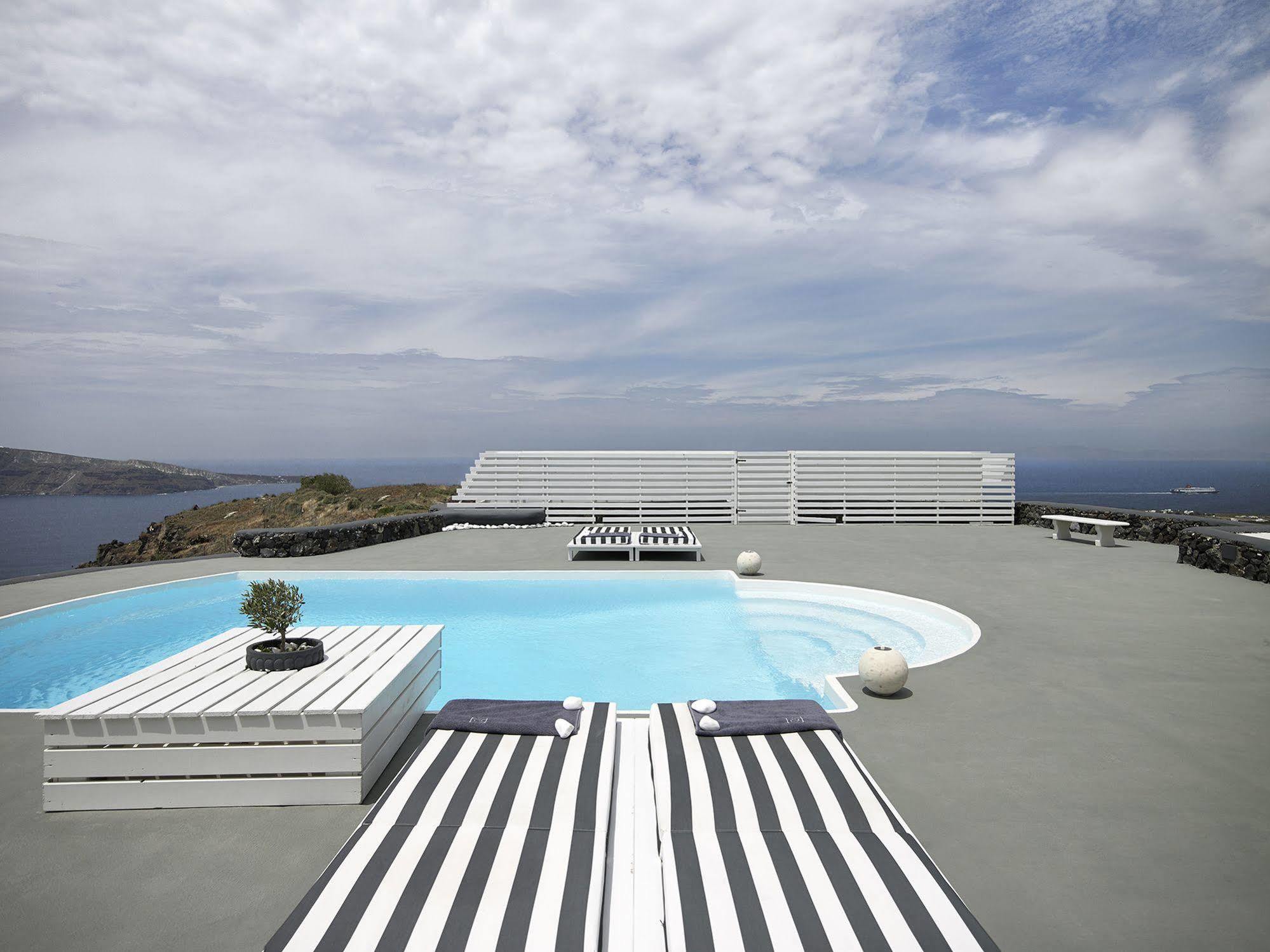 אויה Mythique Villas & Suites מראה חיצוני תמונה