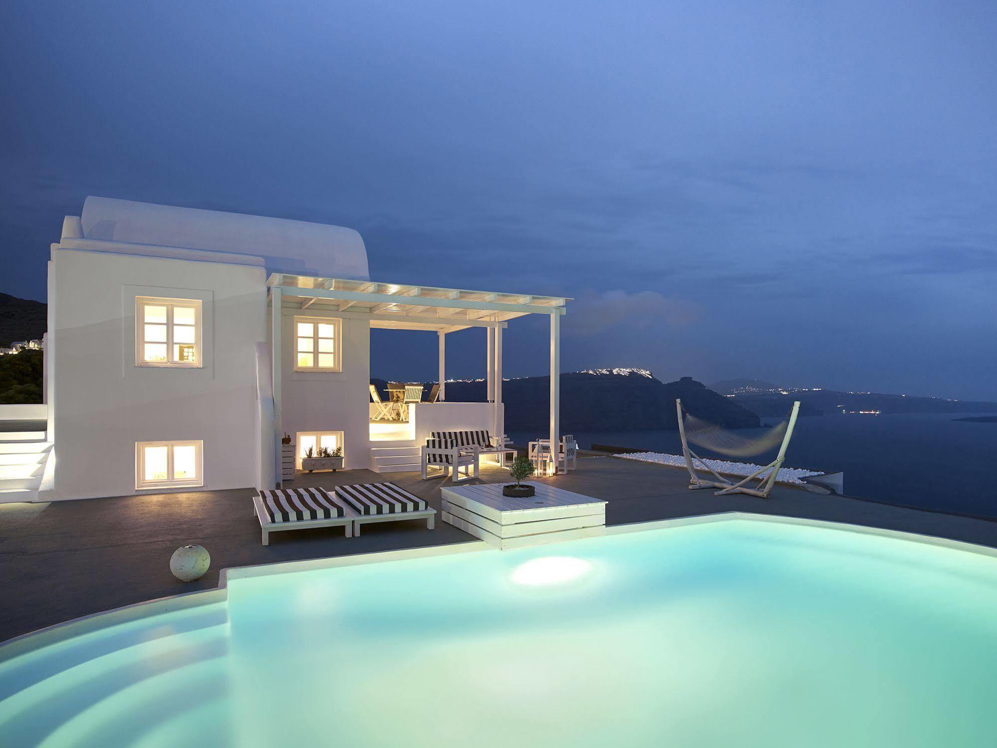 אויה Mythique Villas & Suites מראה חיצוני תמונה