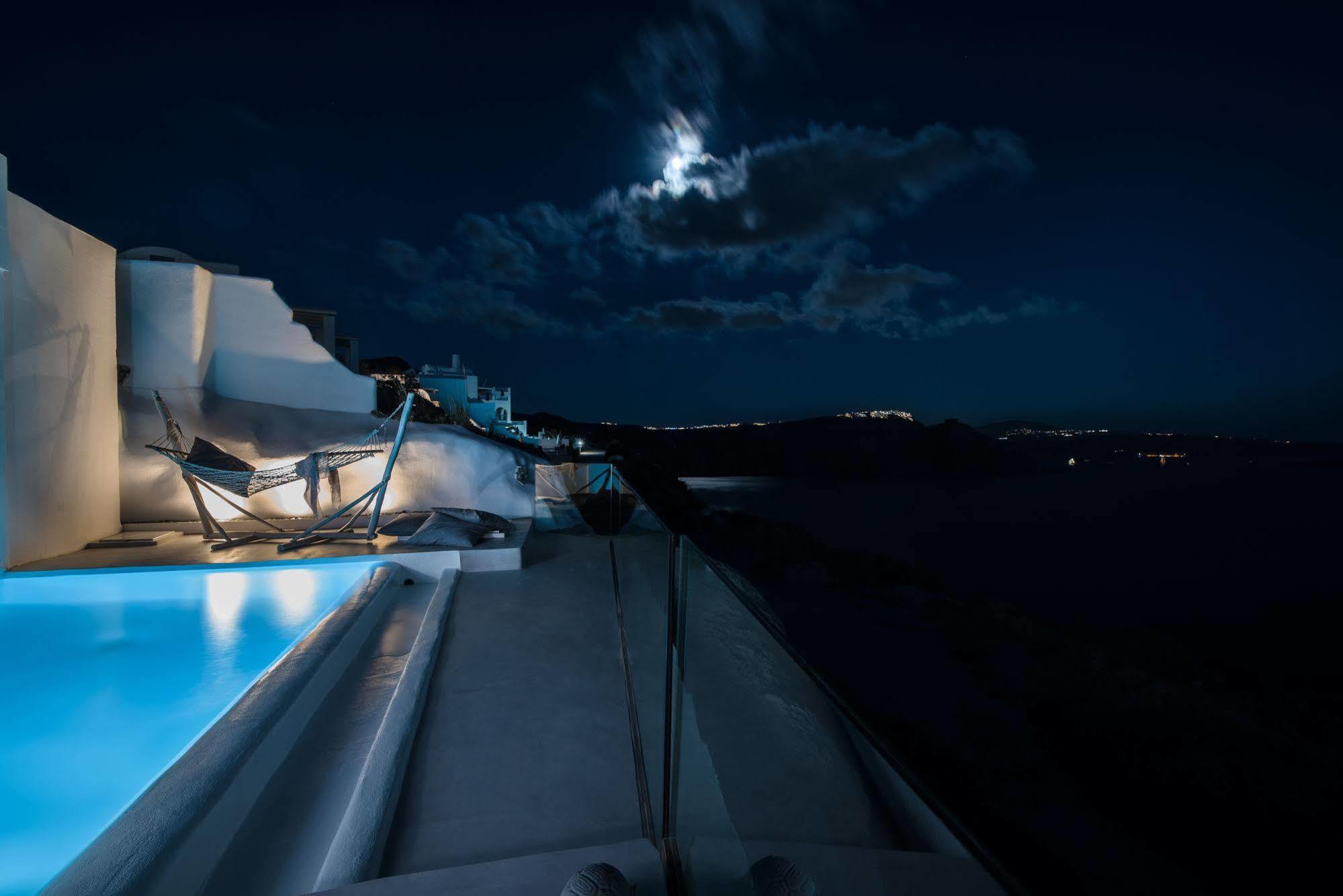 אויה Mythique Villas & Suites מראה חיצוני תמונה
